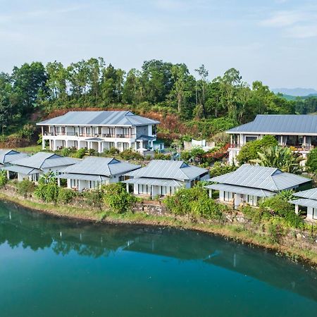 Phong Nha Lake House Resort Esterno foto
